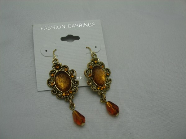 Gold Tone Earring